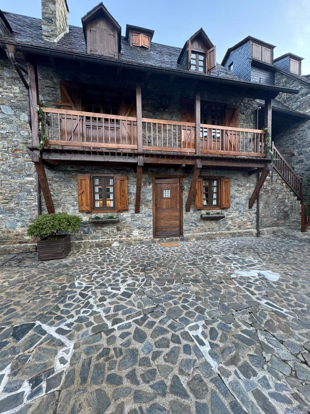 Baqueira 1500 Pie De Pistas Apartamento Cuilas Naut Aran المظهر الخارجي الصورة